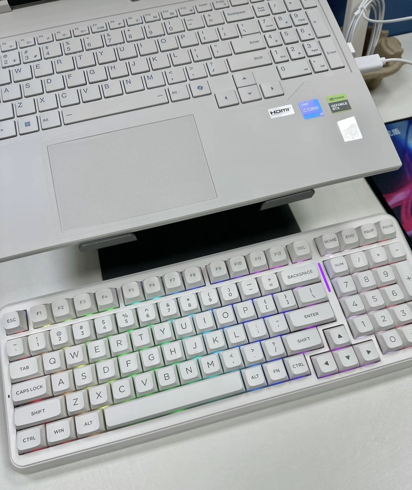 MCHOSE K99 V3 カスタマイズ可能なメカニカルキー - Gaming Keyboard Mechanical のレビューと価格