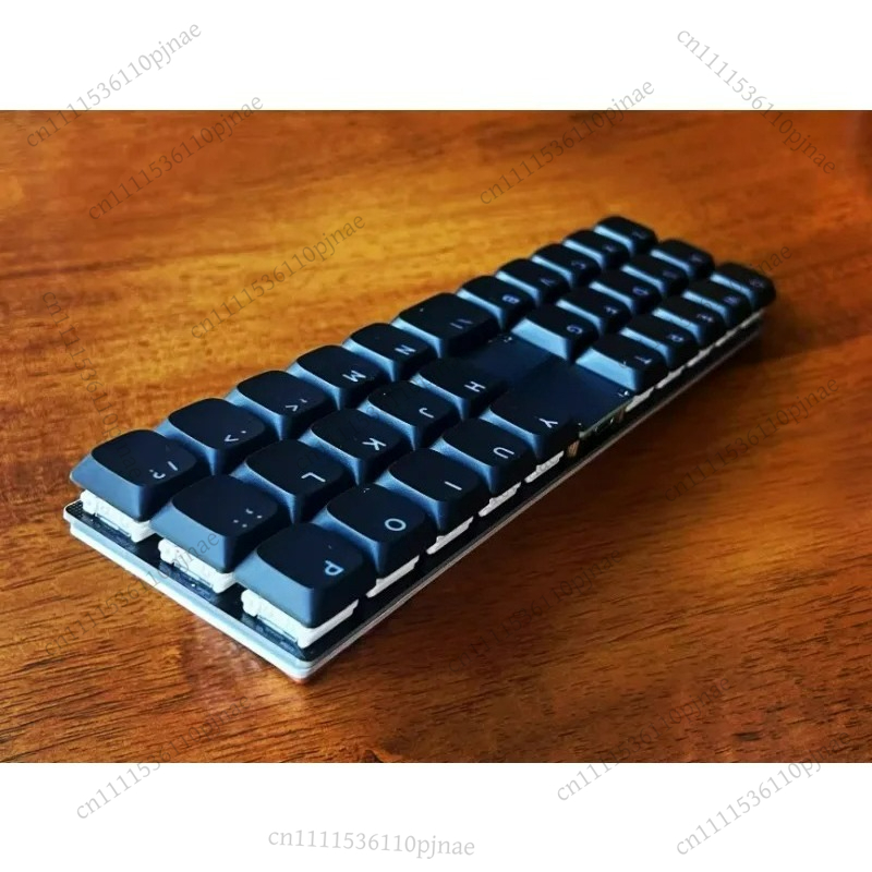 P31n/P30a ロープロファイルキーボード Blueto - Gaming Keyboard Mini Mechanical のレビューと価格