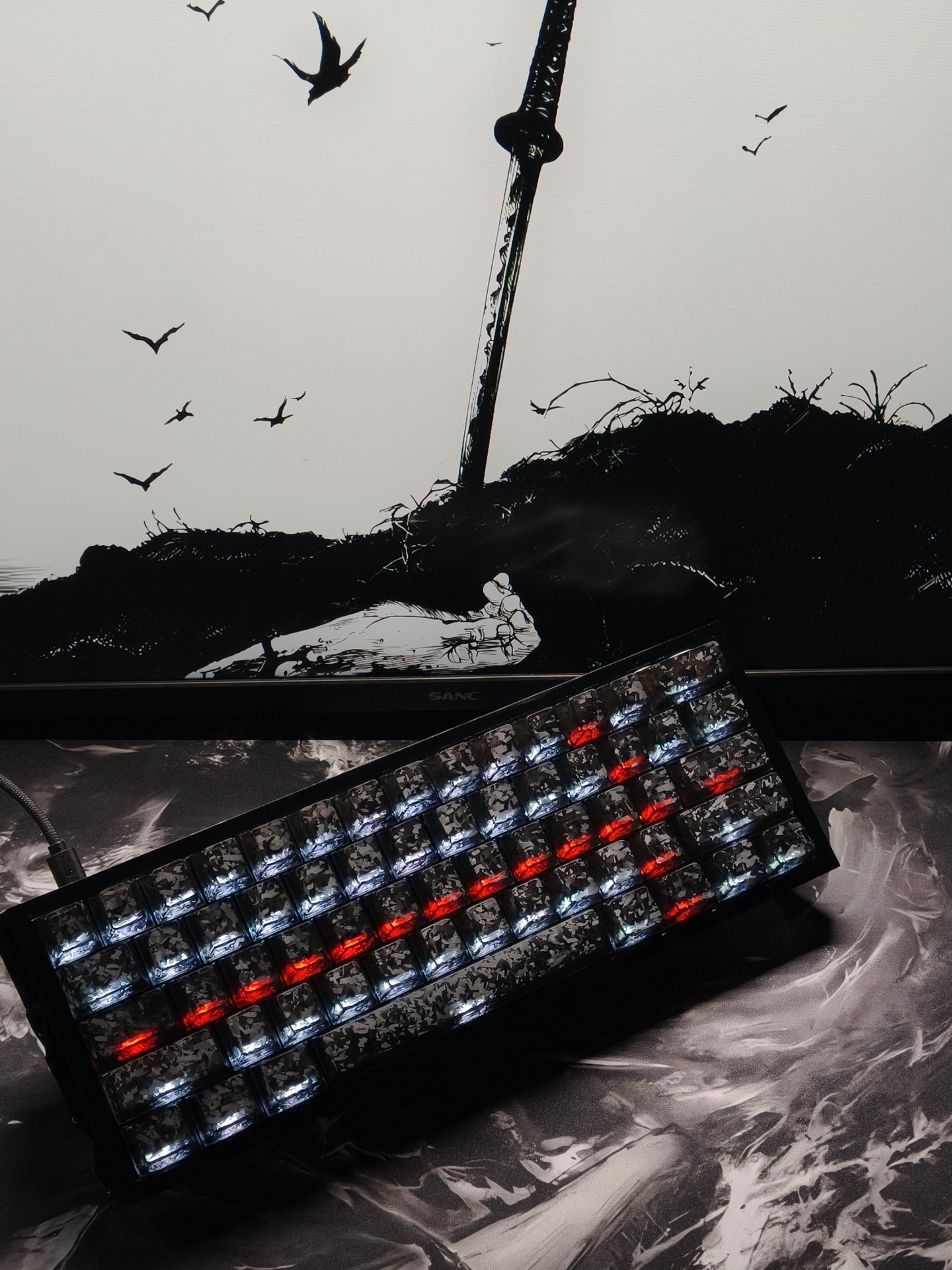 カスタム60%レイアウトコンパクトゲーミングRGB磁気軸キー - Gaming Keyboard No Number Pad のレビューと価格