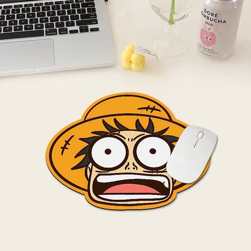 ワンピース ルフィ マウスパッド、小型コンピューターデスクマ - Gaming Keyboard And Mouse Pad のレビューと価格